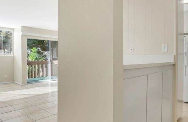 5950 Canterbury Drive Gallery 4