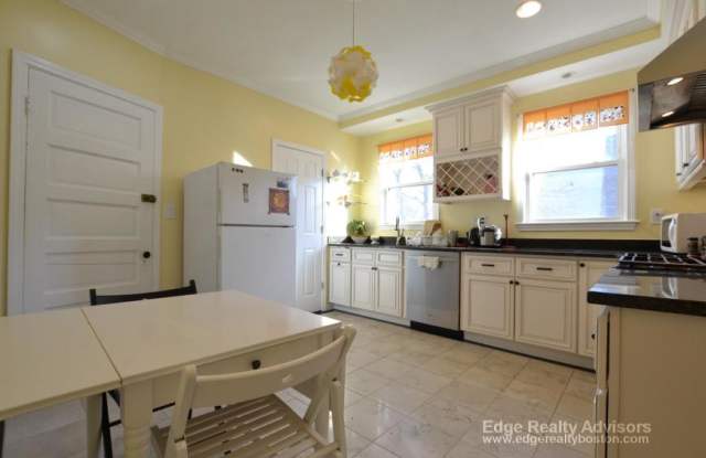35 Palmer St. - 35 Palmer Street, Waltham, MA 02451