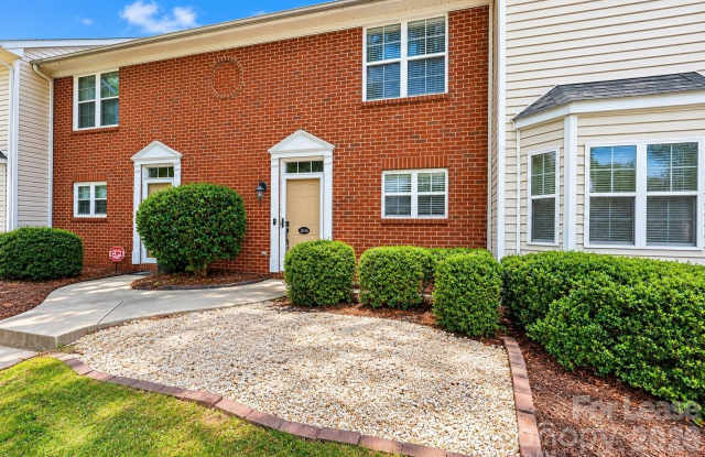 3636 Melrose Cottage Drive Gallery 1