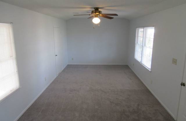 1914 Tyndall Drive Gallery 4