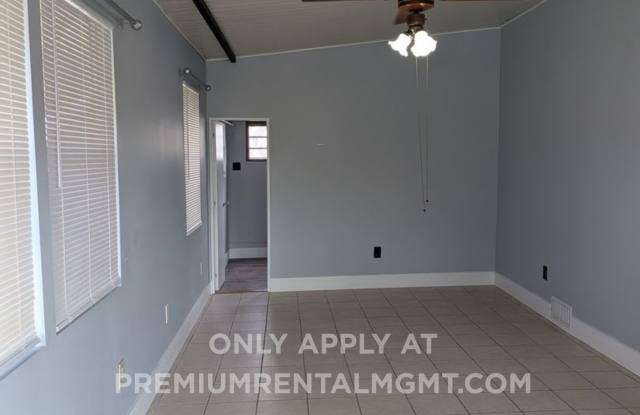 Gated, spacious one bedroom home Gallery 3