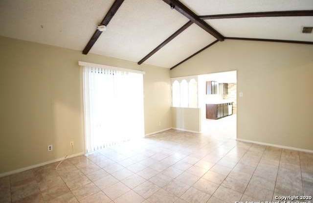 7622 PIPERS CREEK ST Gallery 3