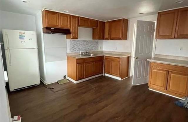 551 Sumner Court Gallery 4