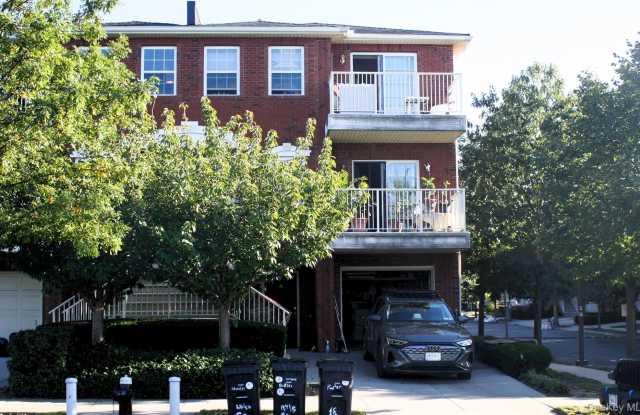 122-16 Powells Cove Boulevard photos photos