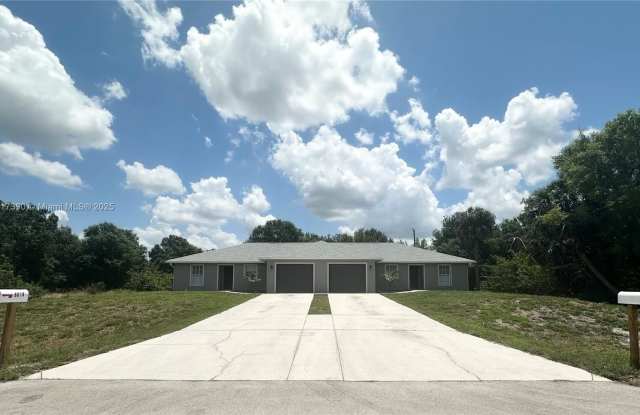 6016 Lacota Ave photos photos