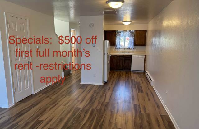 6005 West 47th Avenue Gallery 1