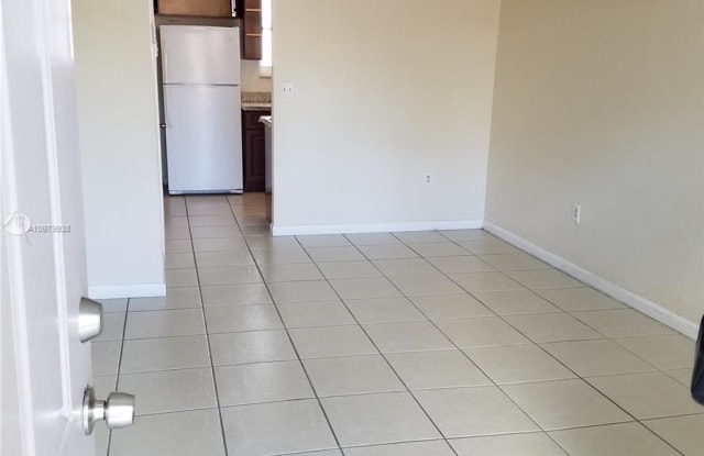 551 SW 3rd St - 551 Southwest 3rd Street, Miami, FL 33130