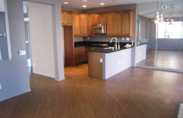 3 Bedroom, 2.5 Bath Home in Sunset Glen (Mira Mesa) Gallery 4