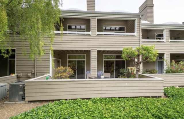 1741 Parkview Green Cir photos photos