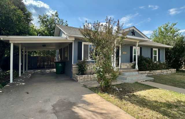 COMING OCTOBER 2026 - 2 Bedroom 2 Bathroom Home In Santa Rita! Gallery 3