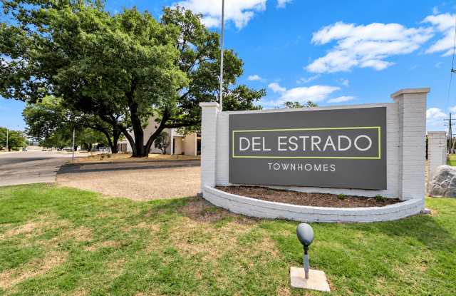 Del Estrado Townhomes Gallery 4