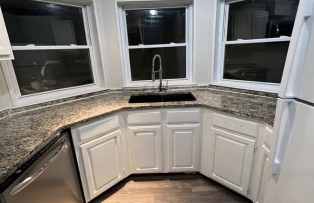 12232 Woodland Hills Dr. Gallery 3