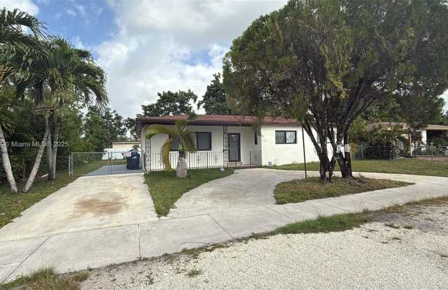 1521 NW 134th St photos photos