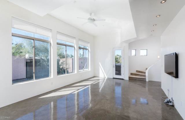 4832 N WOODMERE FAIRWAY -- Gallery 2