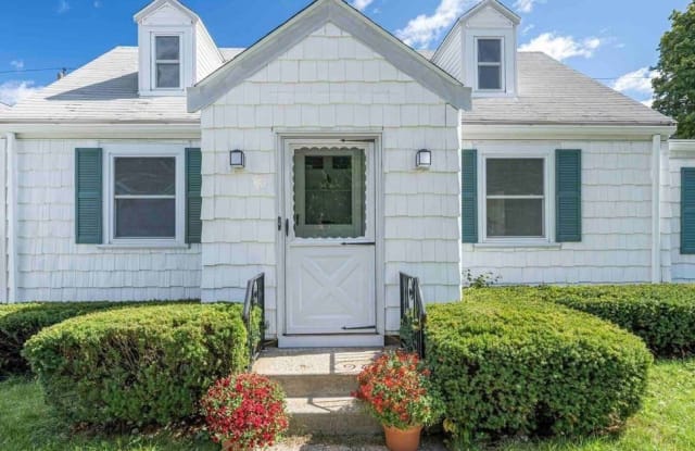 73 Sydney St - 73 Sydney Street, Medford, MA 02155