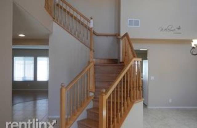 1317 Somerset Ct Gallery 3