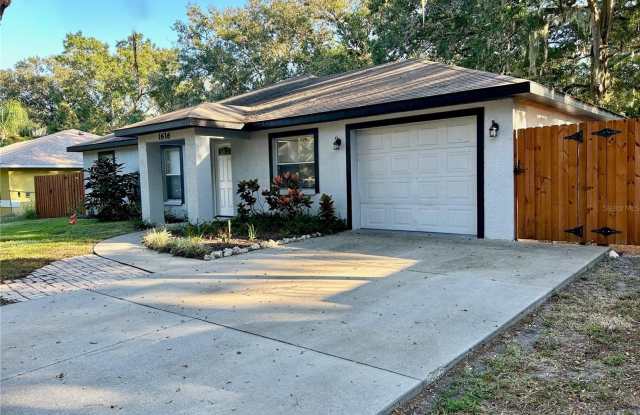 1616 3RD AVENUE E photos photos