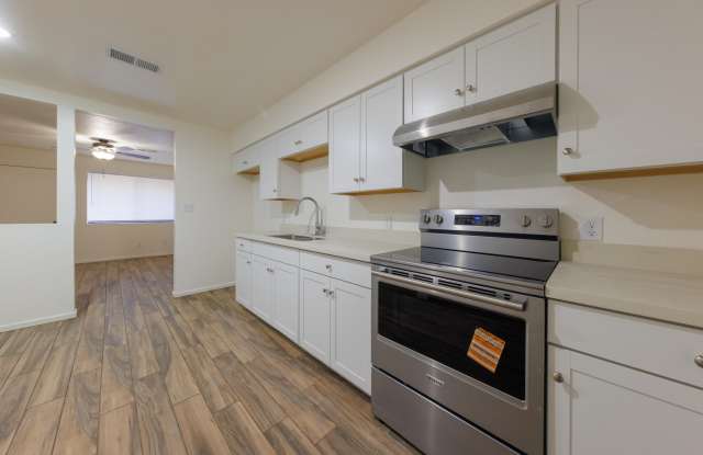 1945 S 1 Avenue Gallery 4