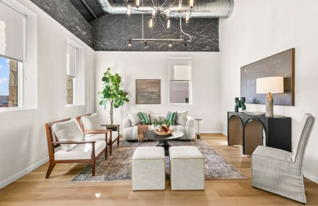 194 North Adams Street Gallery 1