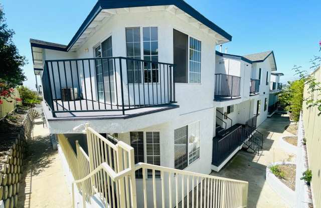 Move in Discount $1000 Off First Month's Rent- Stunning and Newly Remodeled Apartment Home Gallery 3