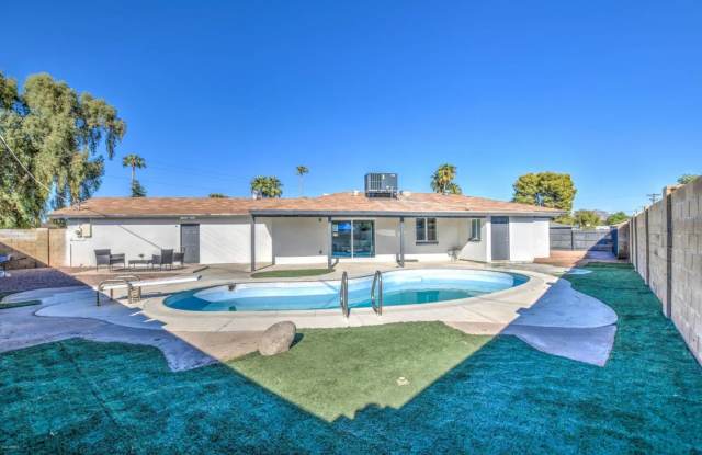 Charming 3BR House in Phoenix Gallery 3