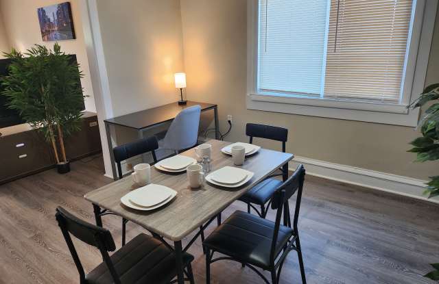 7119 West Schreiber Avenue Apt 2 Gallery 3