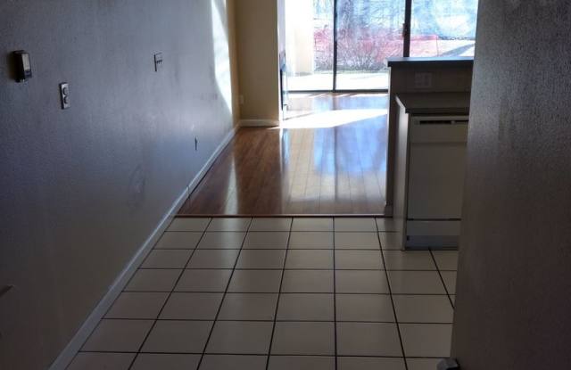 3825 Northbrook Drive, Unit B14 Gallery 3