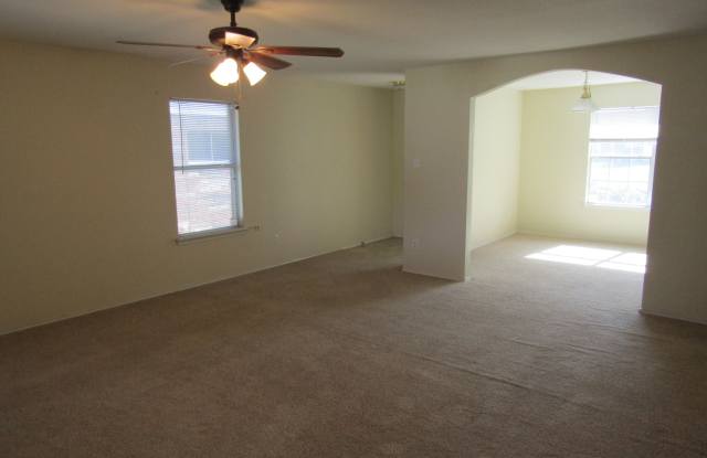 3913 Haley's Way 78664| 3 bed 2 bath 2 Car Garage $1995 Gallery 3