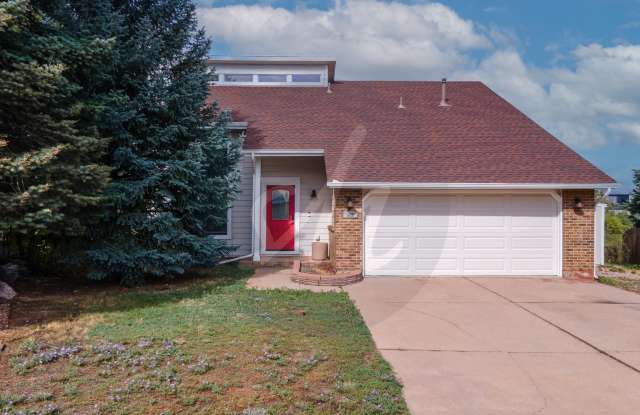 Stratmoor Neighborhood with Views Galore! Gallery 1