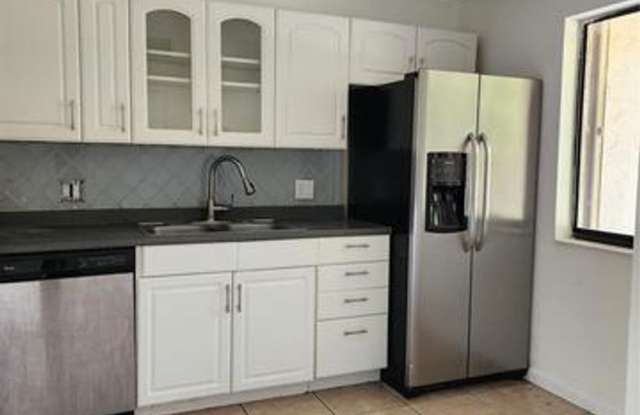 390 Racquet Club Road 204, Weston, FL 33326 photos photos