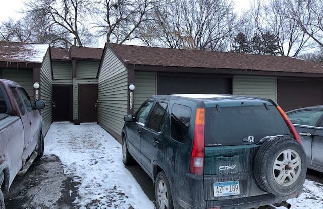 10276 Hanson Blvd NW - 10276 Hanson Boulevard Northwest, Coon Rapids, MN 55433