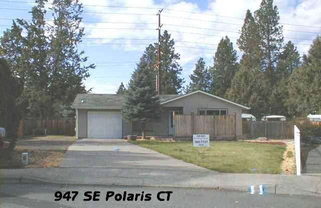 SE Home on Large Lot, New Luxury Vinyl Flooring  Paint, RV parking, Air Conditioning  Fenced photos photos