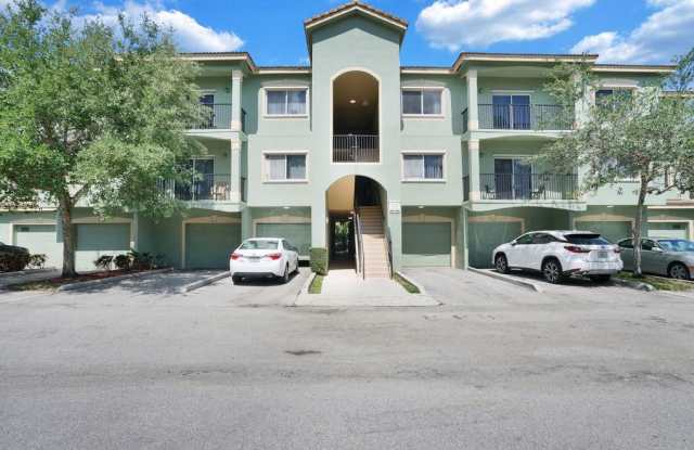 340 Crestwood Circle - 340 Crestwood Circle, Royal Palm Beach, FL 33411