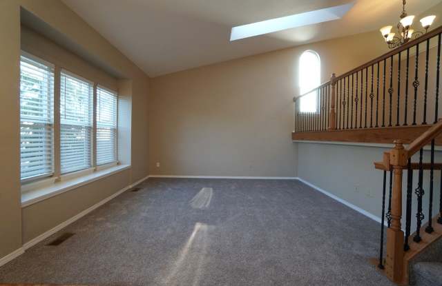8435 Candleflower Circle Gallery 3