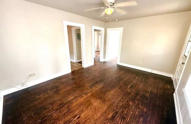 *MOVE IN SPECIAL* Charming Cottage Retreat with Fenced Yard! SECTION 8 ACCEPTED Gallery 4