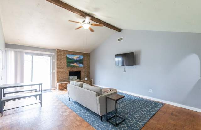3117 Post Oak Road Gallery 3
