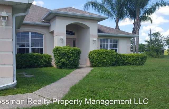 2202 NE 20th Ave - 2202 Northeast 20th Avenue, Cape Coral, FL 33909
