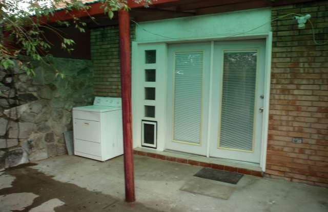 1491 D Alamo Gallery 2
