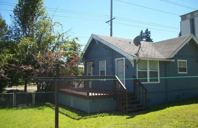 1810 13th Street - 1810 13th St, Bremerton, WA 98337