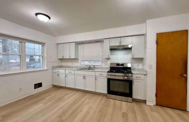 Three Bedroom Home in Muskegon - 3333 5th Street, Muskegon Heights, MI 49444