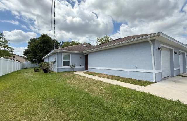 21 EMERALD LANE photos photos