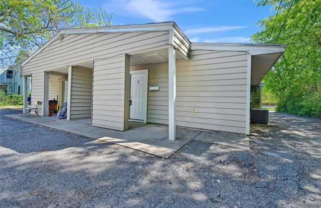 816 S Crockett Street - 816 South Crockett Street, Sherman, TX 75090