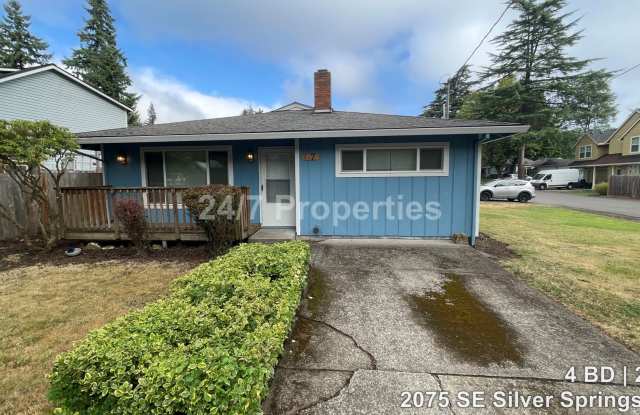Beautiful 4 BD | 2 BA Corner Lot Home - Milwaukie photos photos