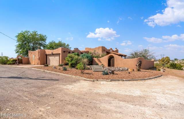 Amazing views, seated on 5 acres photos photos