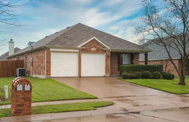 212 Bison Meadow Drive - 212 Bison Meadow Drive, Waxahachie, TX 75165