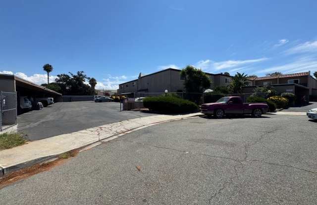 2 bed - 1.5 bath townhouse photos photos