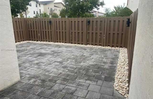 10445 NW 81st Ter th 10045 DORAL, FL 33178 photos photos 10445 NW 81st Ter th 10045 DORAL, FL 33178 photos photos