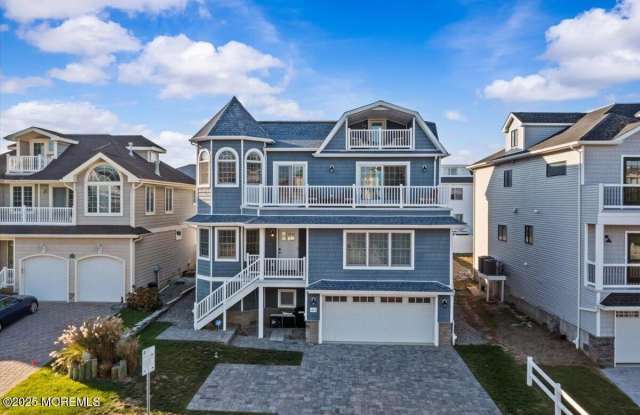 1613 Ocean Avenue photos photos