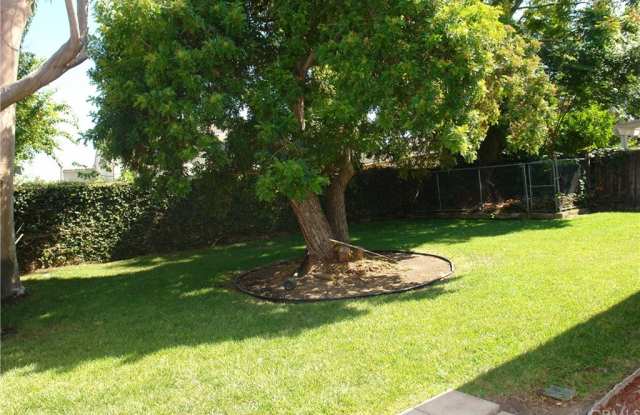 14942 Rancho Circle Gallery 3