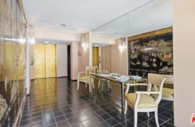 1220 South Roxbury Drive Gallery 2